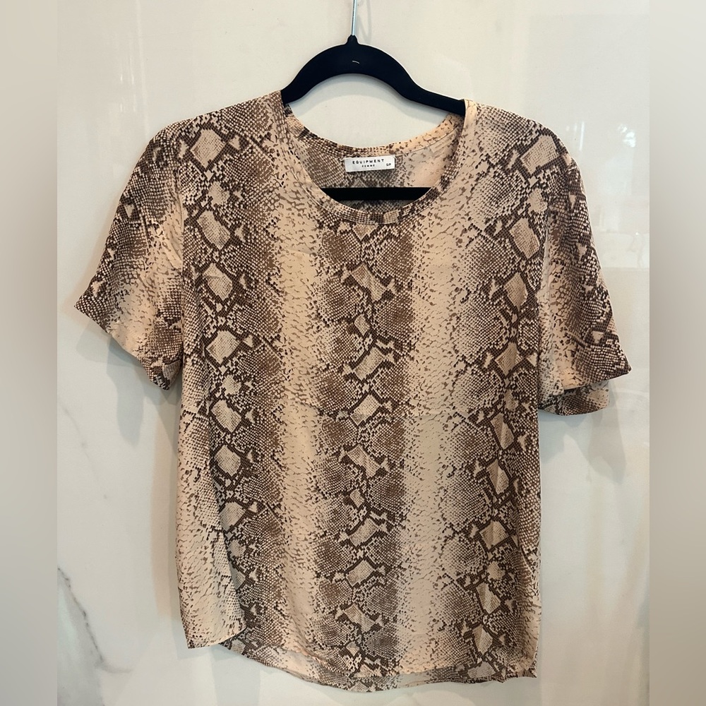 Equipment blouse